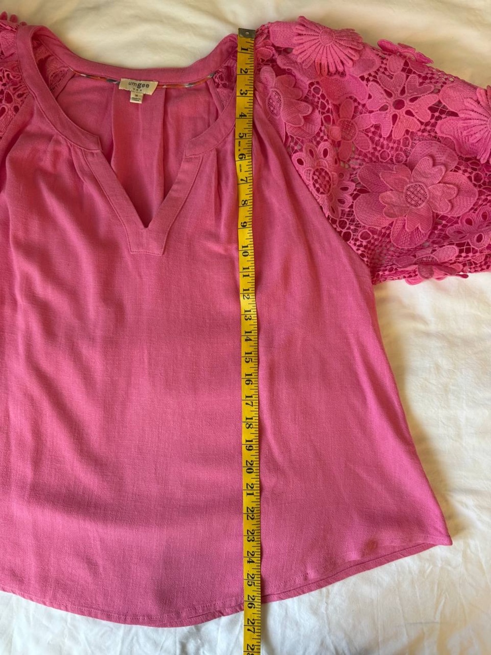 Umgee Linen Blend Bubble Pink Tunic Top M Crochet Floral Lace 3D Puff Sleeve - Picture 8 of 10